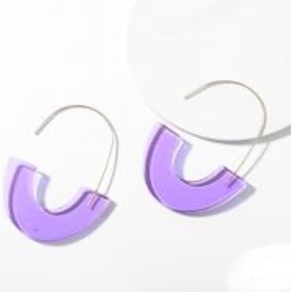 PURPLE clear “C-shape earrings” NWOT. 🛍 - Picture 1 of 2